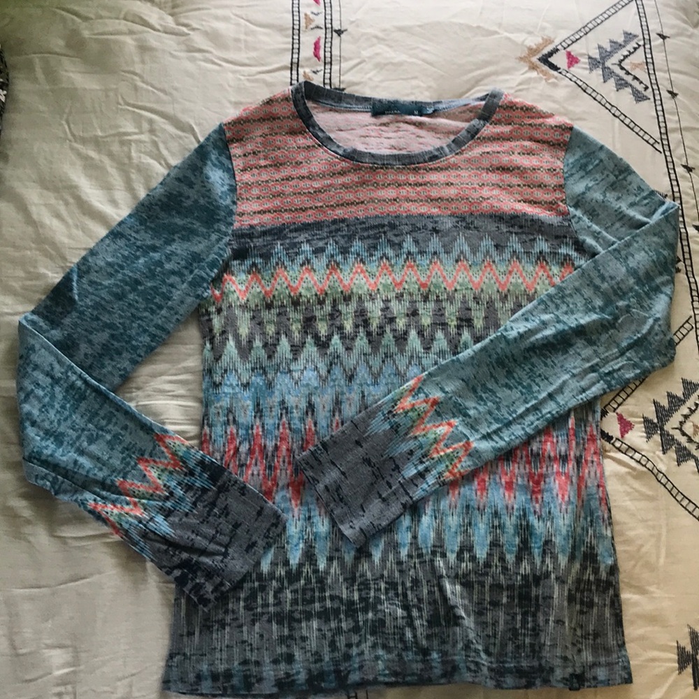 Women’s long sleeve shirt